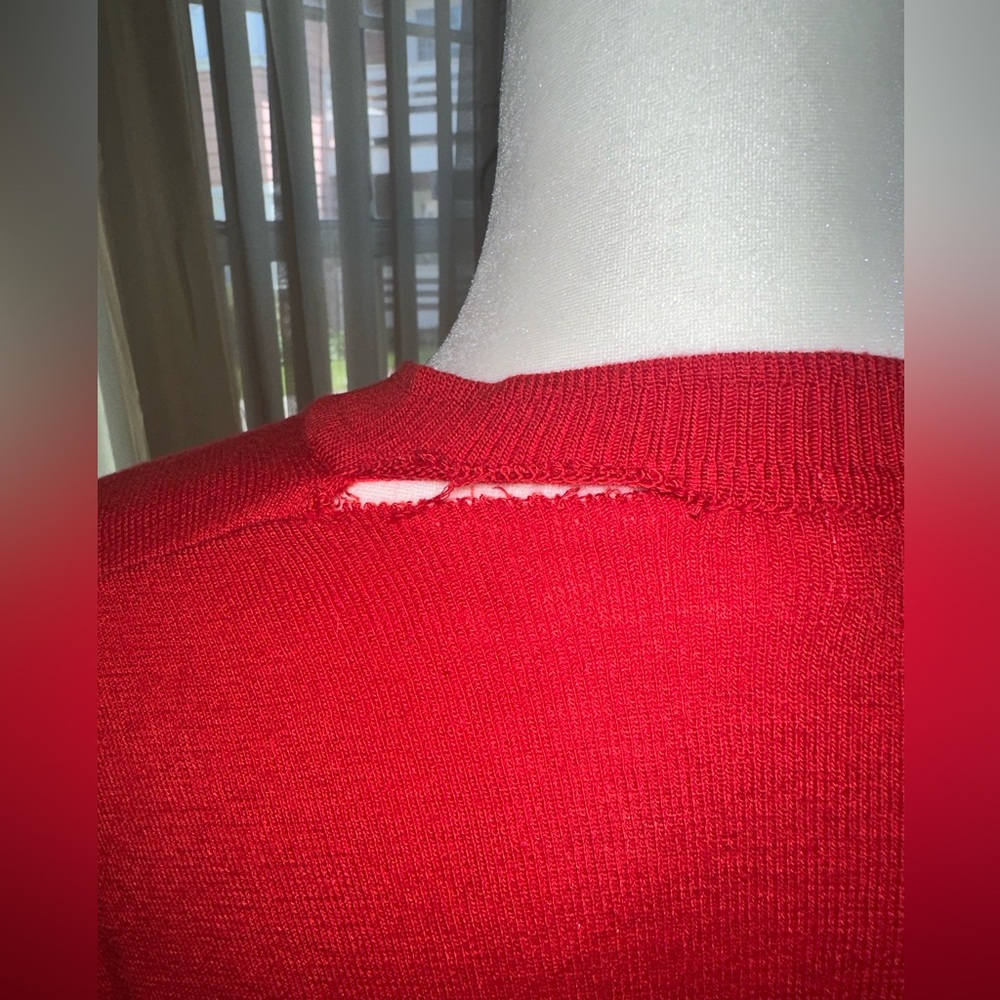 Redcat Red Cardigan Gold Button size L - Picture 5 of 11